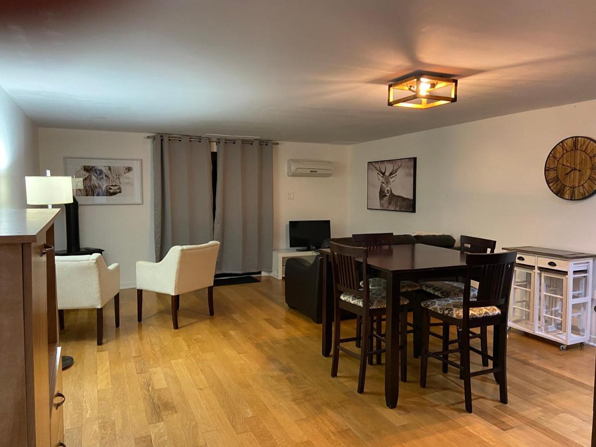 Condo Hotel Au Pied Du Mont Orford Ngoại thất bức ảnh
