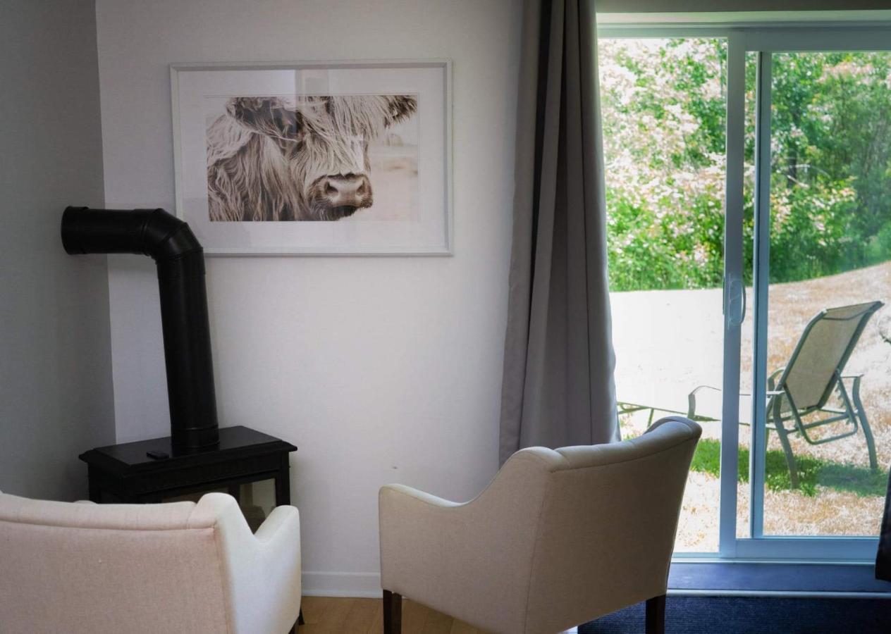 Condo Hotel Au Pied Du Mont Orford Ngoại thất bức ảnh